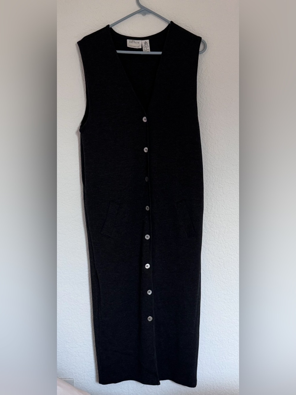 Preview Collection Wool Shell
Buttons Pockets Maxi Black
Sweater Vest SizeM”